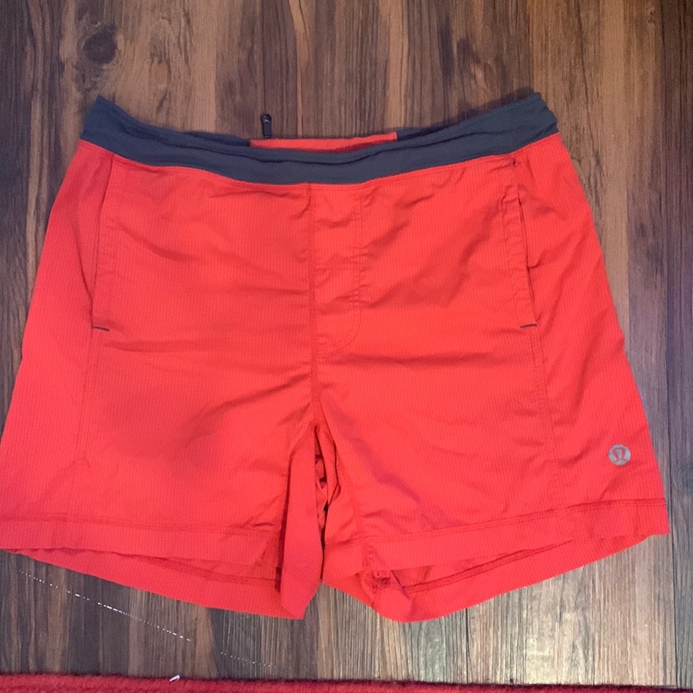 Lulu Lemon mens shorts